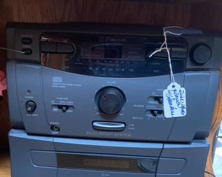 CD Player with AM/FM Stereo and Speakers