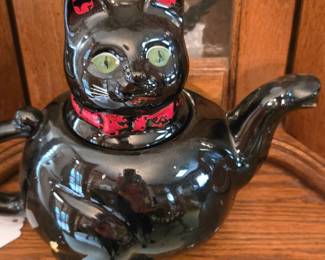 Vintage Staffordshire Cat Tea Pot