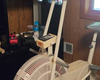 DP Air GoMeter Exercise Bike