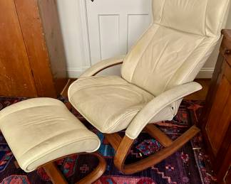 Vintage Fjords Hjellegjerde chair and ottoman (side view)