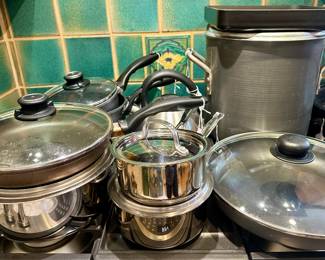 Kitchenware, pots and pans