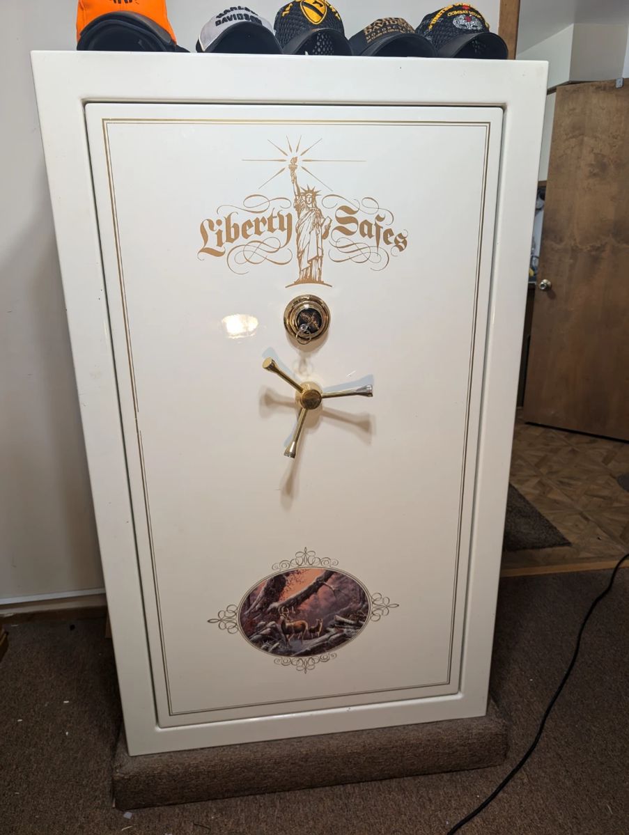 Liberty Safe Model L-35