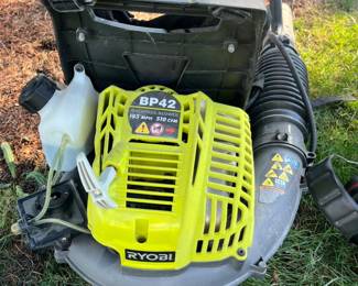 36 RyobiGasPoweredBackpackLeafBlowerwithProtectiveEarmuffs