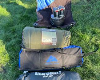 127 CampingGearFeaturingREITentandCookingSet