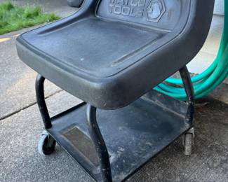 98 MatcoToolsRollerPaddedChair