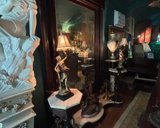 Large scale mirror
