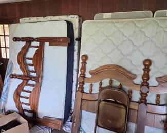 king and queen beds 