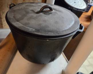 3 leg cast iron