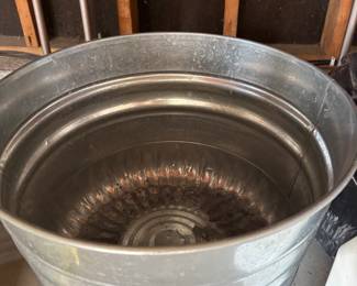 ROUND GALVANIZED CONTAINER