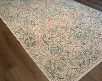 AREA RUG