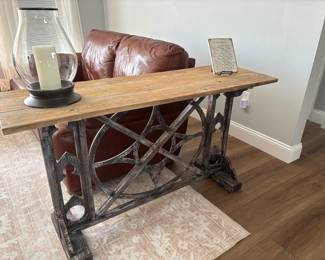 SIDE TABLE AND DECOR, AREA RUG