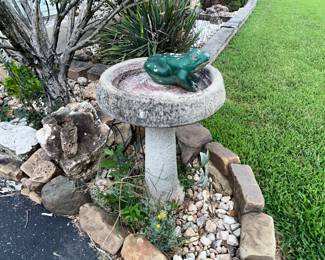 BIRD BATH