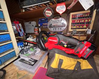 CRAFTSMAN HEDGE TRIMMER