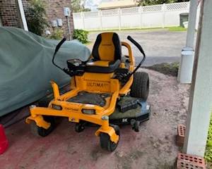 3 Year Old ZTI Cub Cadet Zero Turn 54" Cut
