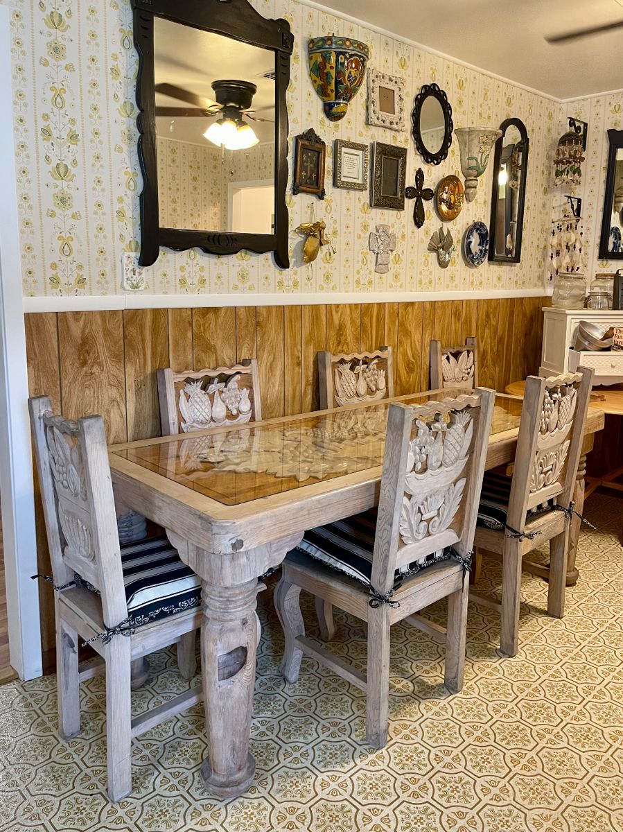 HAND CARVED DINING TABLE WITH 6 CHAIRS -MADE IN MEXICO
