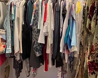 WOMENS CLOTHING & SHOES