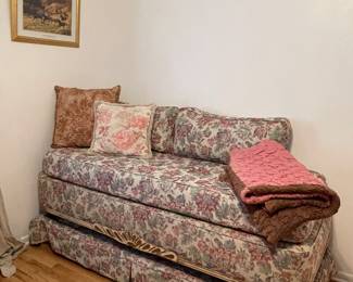 DAYBED