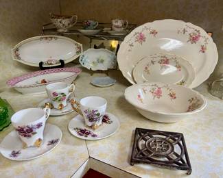 VINTAGE CUPS/SAUCERS, DISHWARES