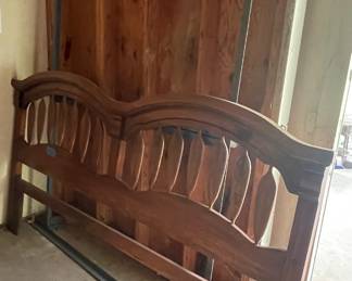 KING SIZE HEADBOARD