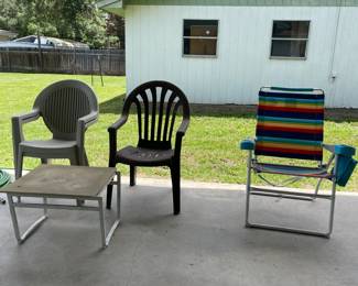LAWN CHAIRS