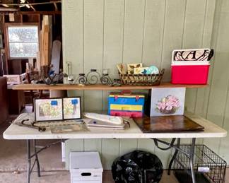 PET CRATE, METAL DECOR, WALL DECOR