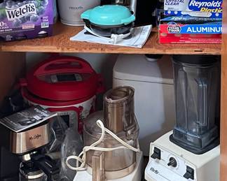 KITCHEN APPLIANCES