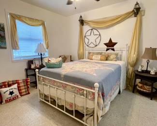 FULL SIZE METAL BED, FULL SIZE MATTRESS