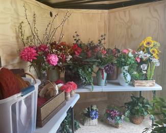 Gorgeous artificial floral