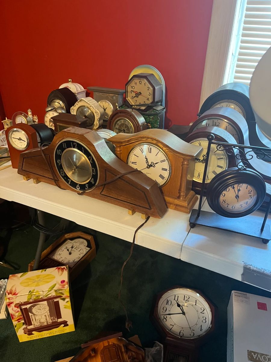 Mantle and wall clocks