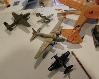 Model airplanes