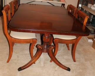 Dining room table, 6 chairs (including captain)