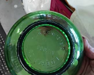 Small green bowl
5.00