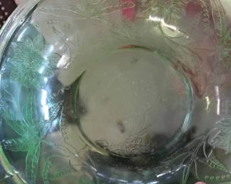 Green bowl
10.00