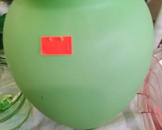 Green vase
10.00