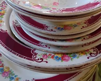 Dish set
15.00