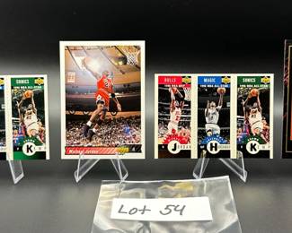 (4) Michael Jordan Basketball Cards Chicago Bulls - Gold Parallel Card