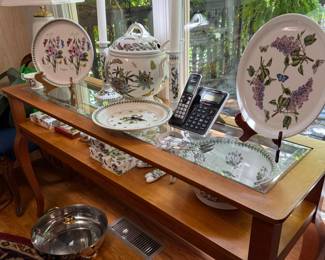 Large collection of Portmeirion "Botanic Garden" dishes and accessories