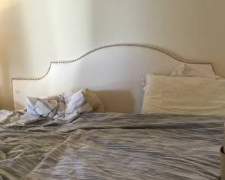 Bedding and nailhead bed