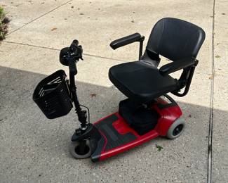 This is a fold away scooter 
Brand new batteries cause I replaced them and it runs beautifully 