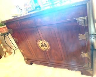 Vintage Henredon Asian Ming style bar/server
