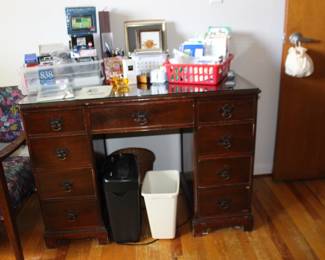 Desk and Office Items, Shredders