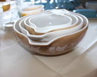 Pyrex Sandlewood Cinderella Mixing Bowls