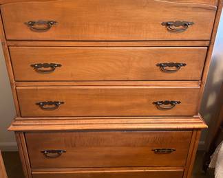 maple chest of drawers