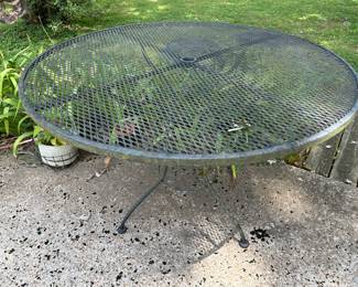 mesh patio table and 2 chairs