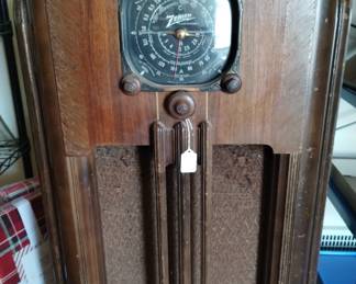 1936 Zenith radio (works)