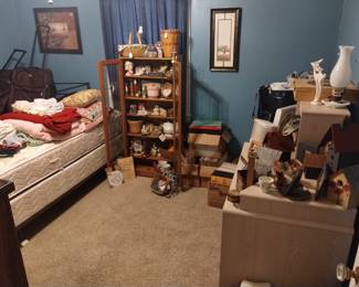 Many items to choose from 