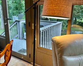 cantilever floor lamp
