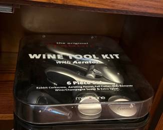 Rabbit Wine tool kit 
