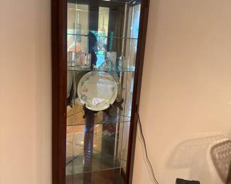 corner curio cabinet 