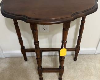 Occasional table
